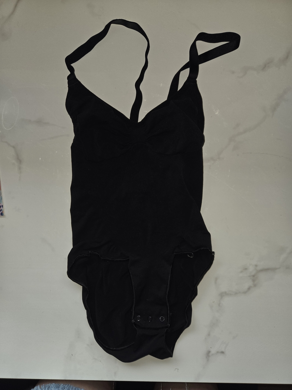 SKIMS Black Seamless Shaping Bodysuit - Picture 9 of 10